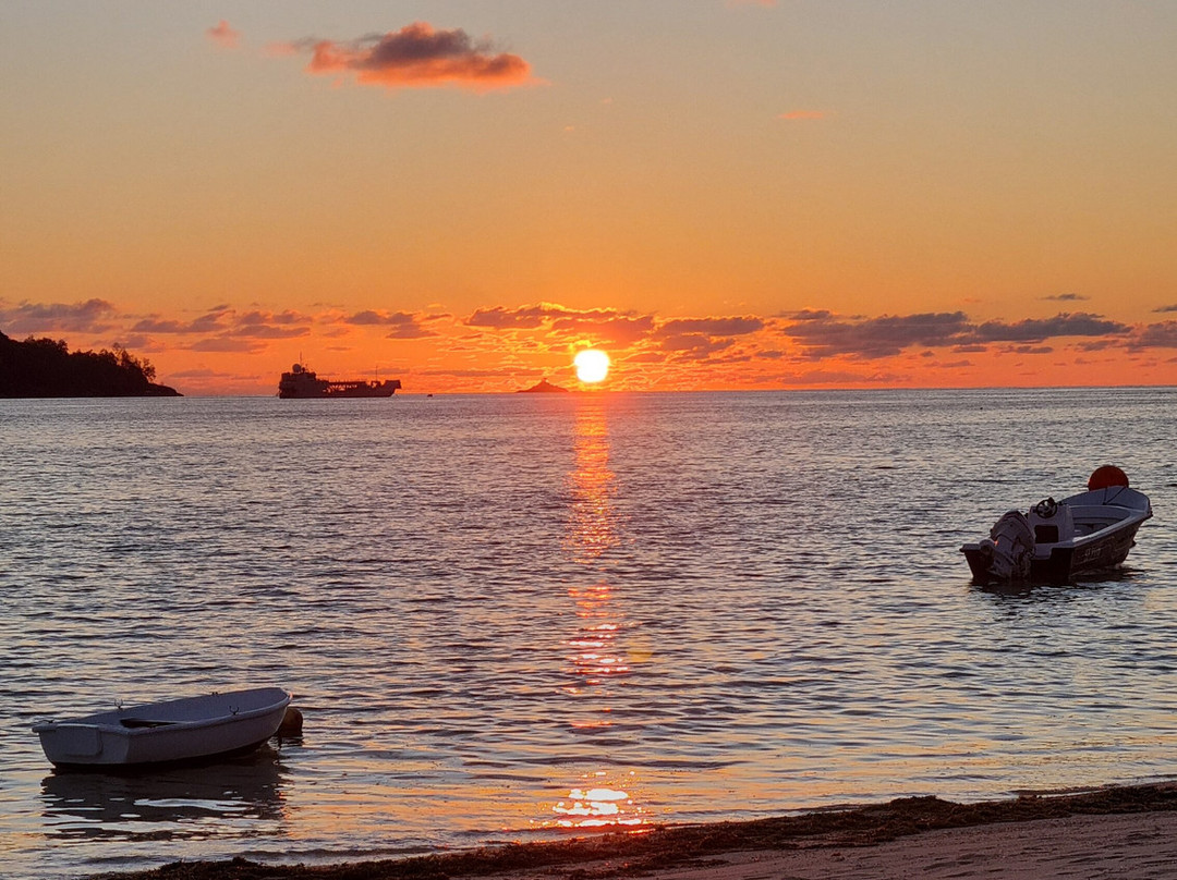 Banana Sea Club-Anse Boileau必去景点