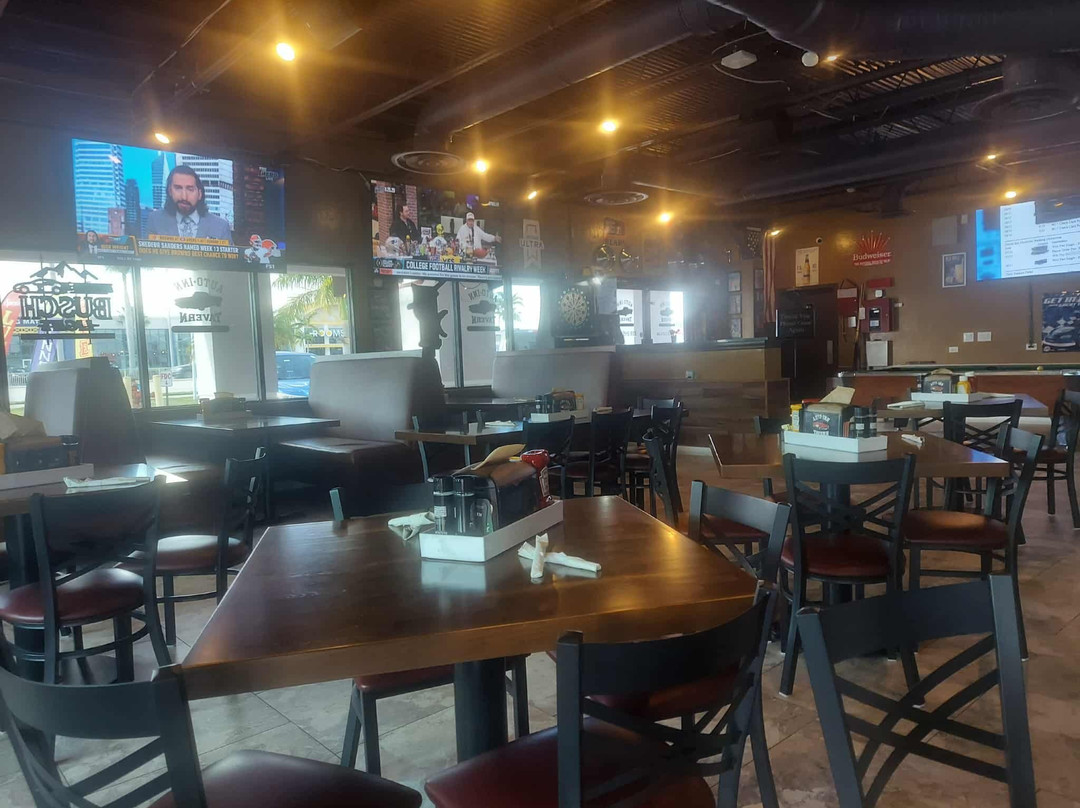 Auto Inn Tavern & Restaurant