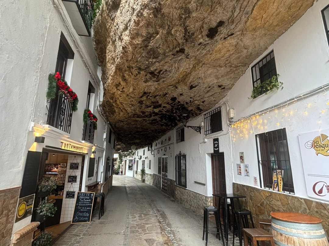 Calle Cuevas De La Sombra-Setenil de las Bodegas必去景点