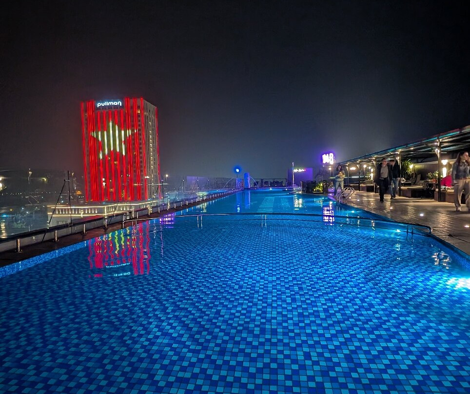 宁平传奇酒店主图