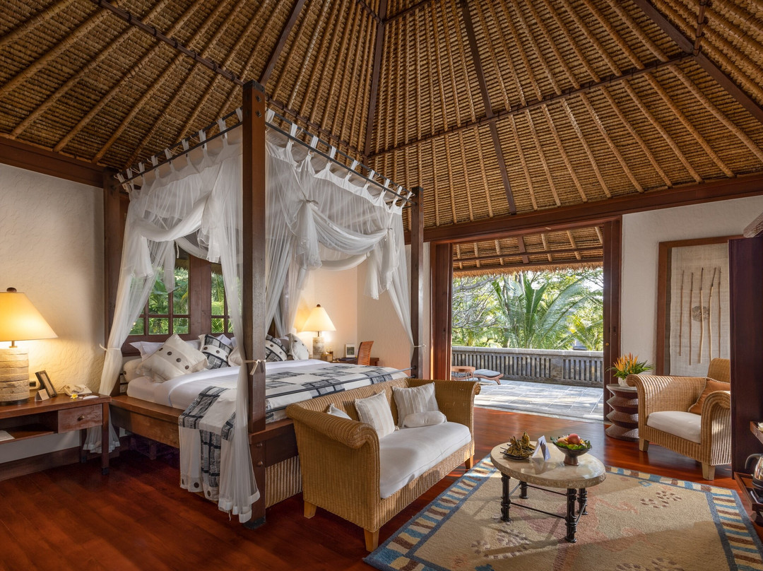 欧贝罗伊酒店主图