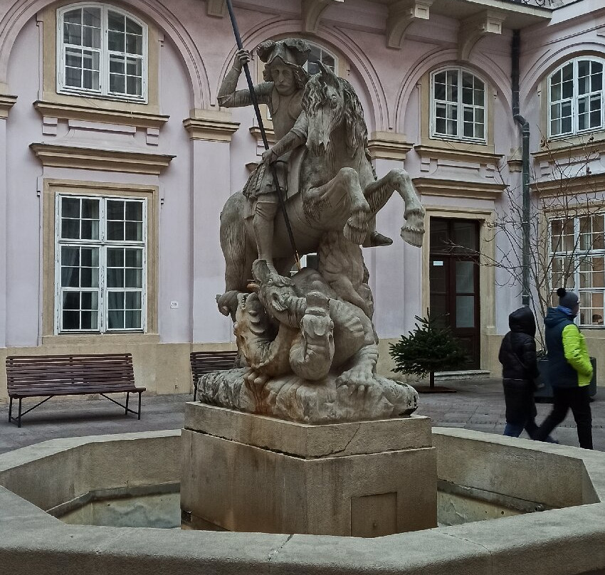 Fountain of St. George and the Dragon-布拉迪斯拉发必去景点