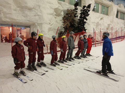 Snozone Madrid-阿罗约莫利诺斯必去景点