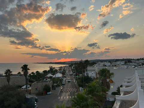 卡拉萨拉切纳度假村主图