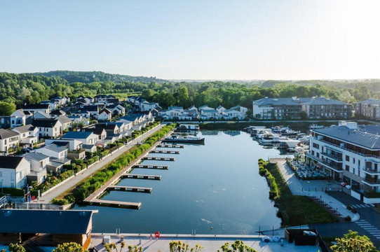 L'Escale Royale L'Isle Adam Port Oise