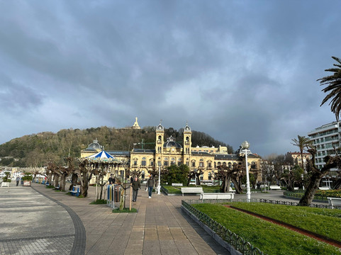 Alderdi Eder parkea-圣塞瓦斯蒂安必去景点