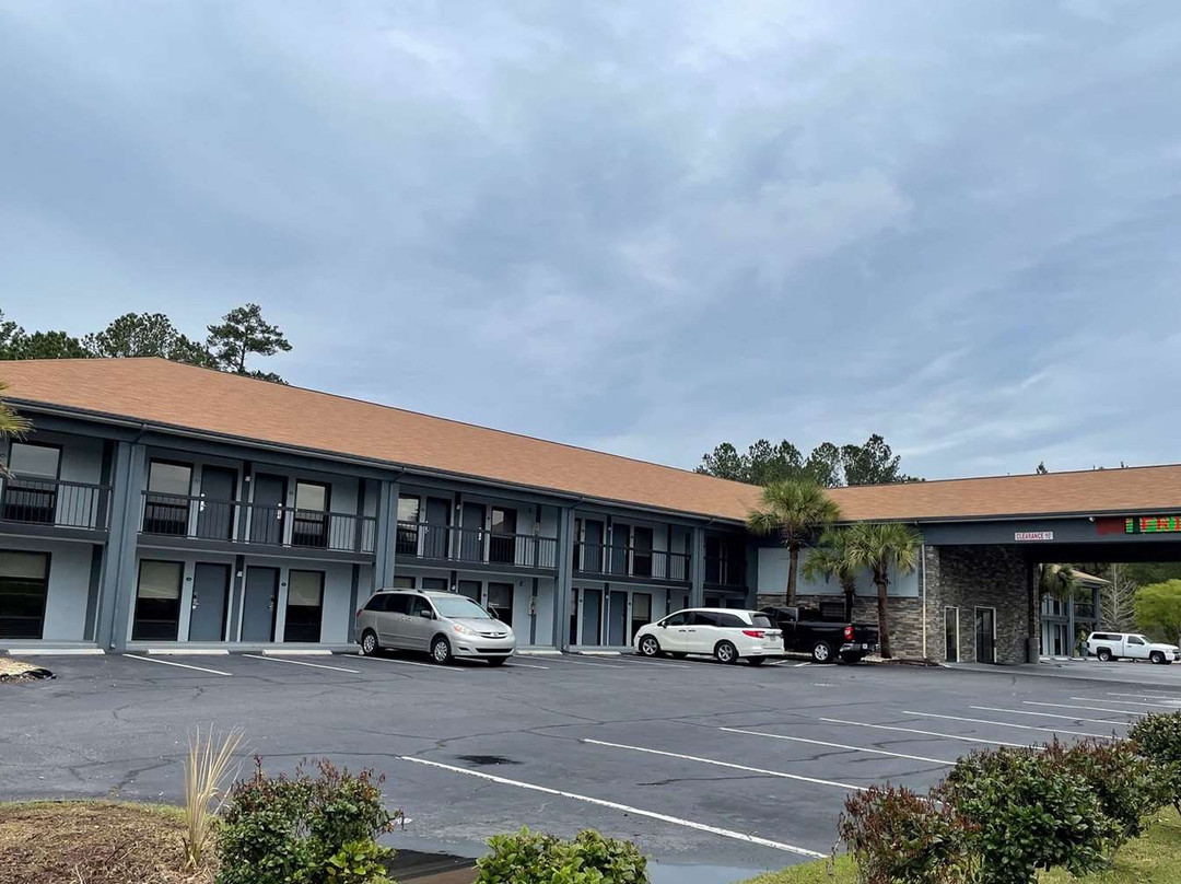 里奇兰 I-95 呗盟酒店主图