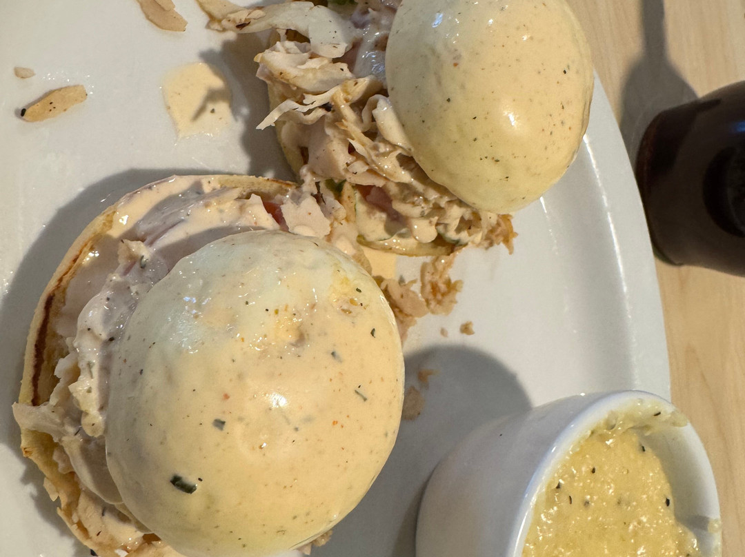 The Toasted Yolk Cafe