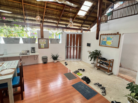 FINS潜水休闲酒店主图