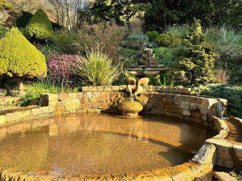 Chalice Well-格拉斯顿伯里必去景点