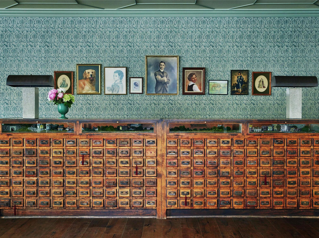 希尔顿研究生夏洛茨维尔