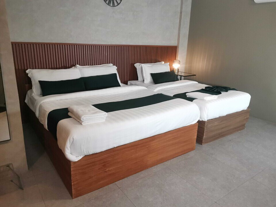 Dancenter Airport Hotel - Grey Hotel
