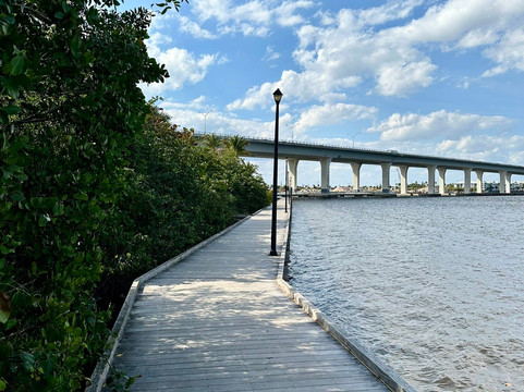 Riverwalk-斯图尔特必去景点