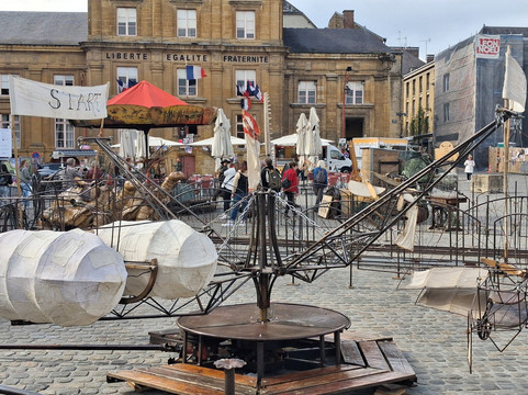 Place Ducale-沙勒维尔梅济耶尔必去景点