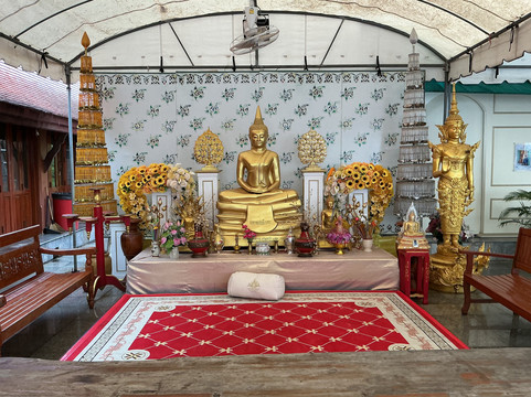 Wat Phra That Cho Hae-帕必去景点