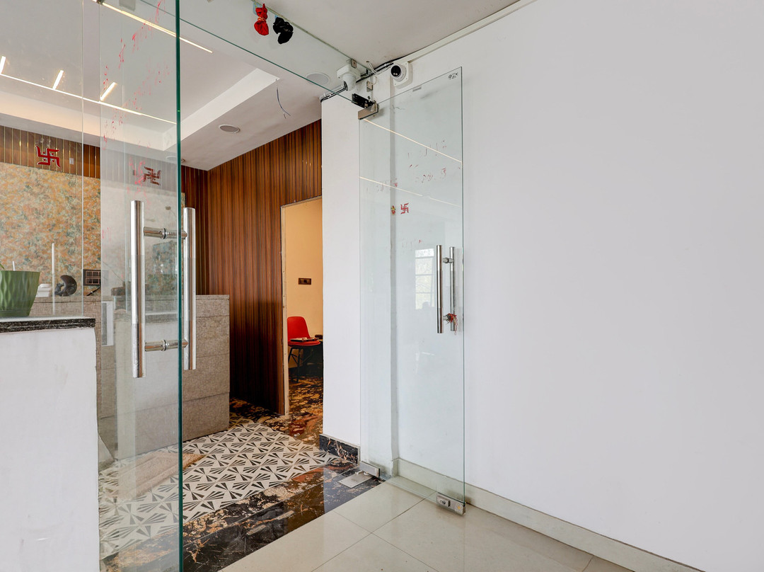 OYO Townhouse 934 L'elegant Hotel & Banquet By Ace Manor