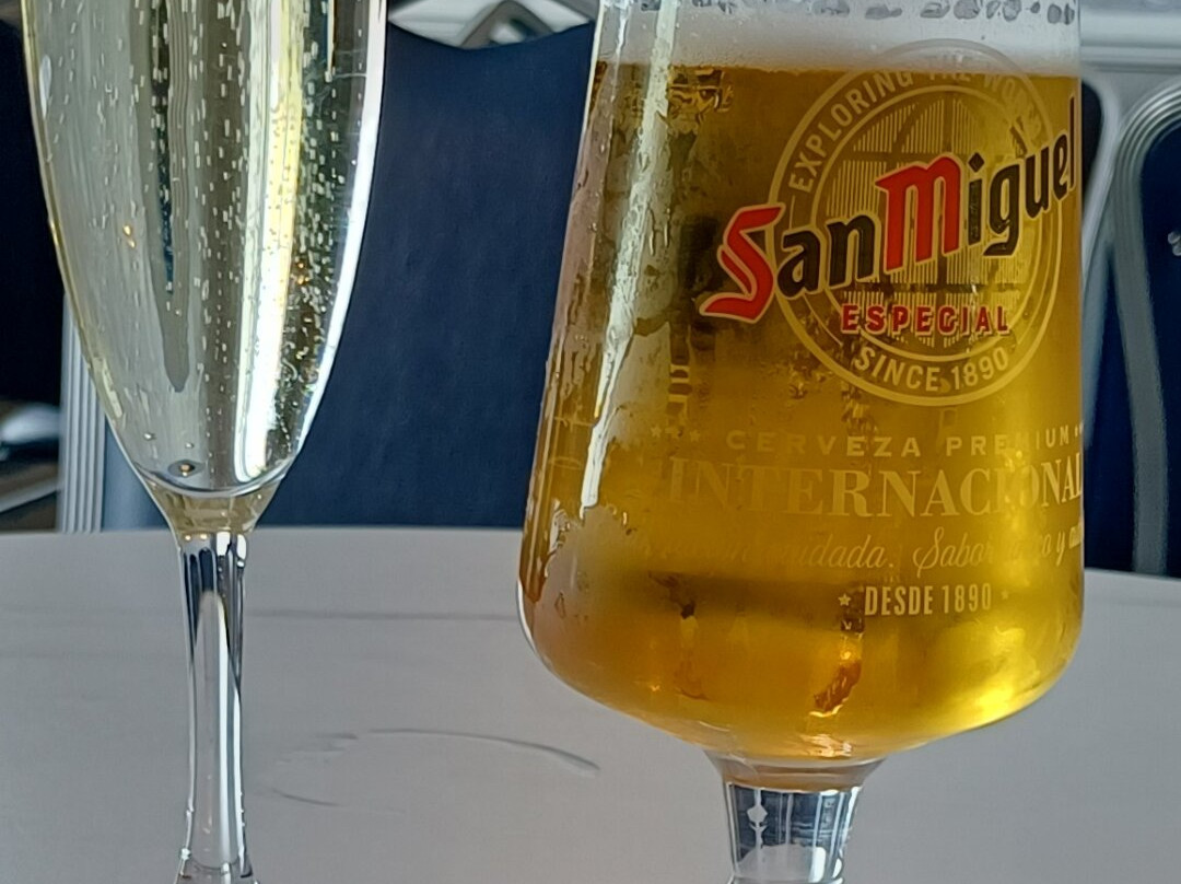 雷克斯酒店主图