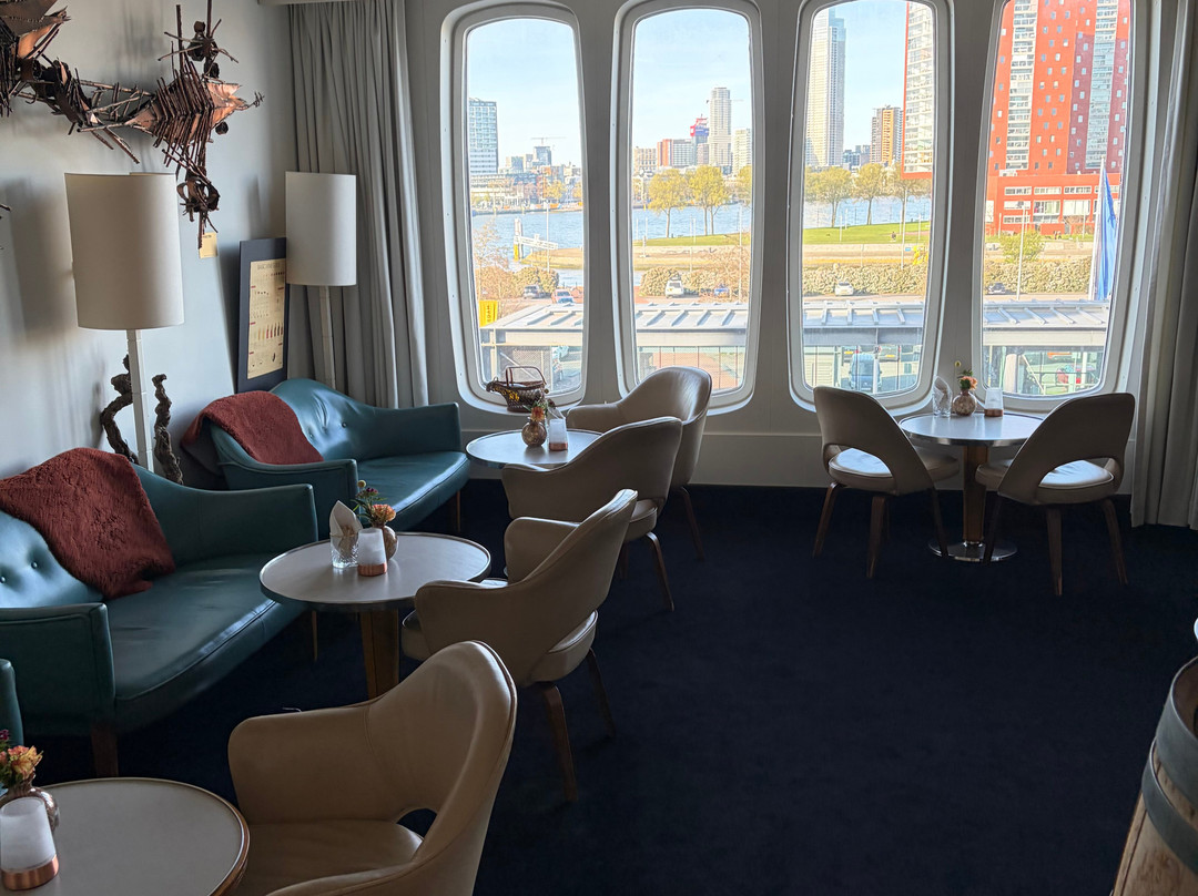 ss鹿特丹酒店主图