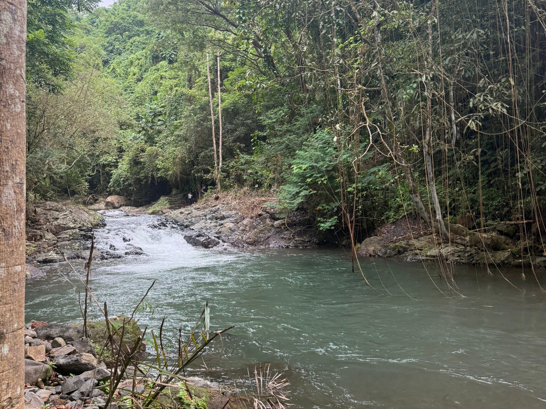 Aling-Aling Waterfall-Sambangan必去景点