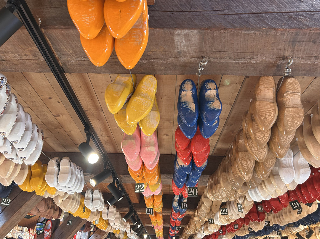 Wooden Shoe Factory-福伦丹必去景点