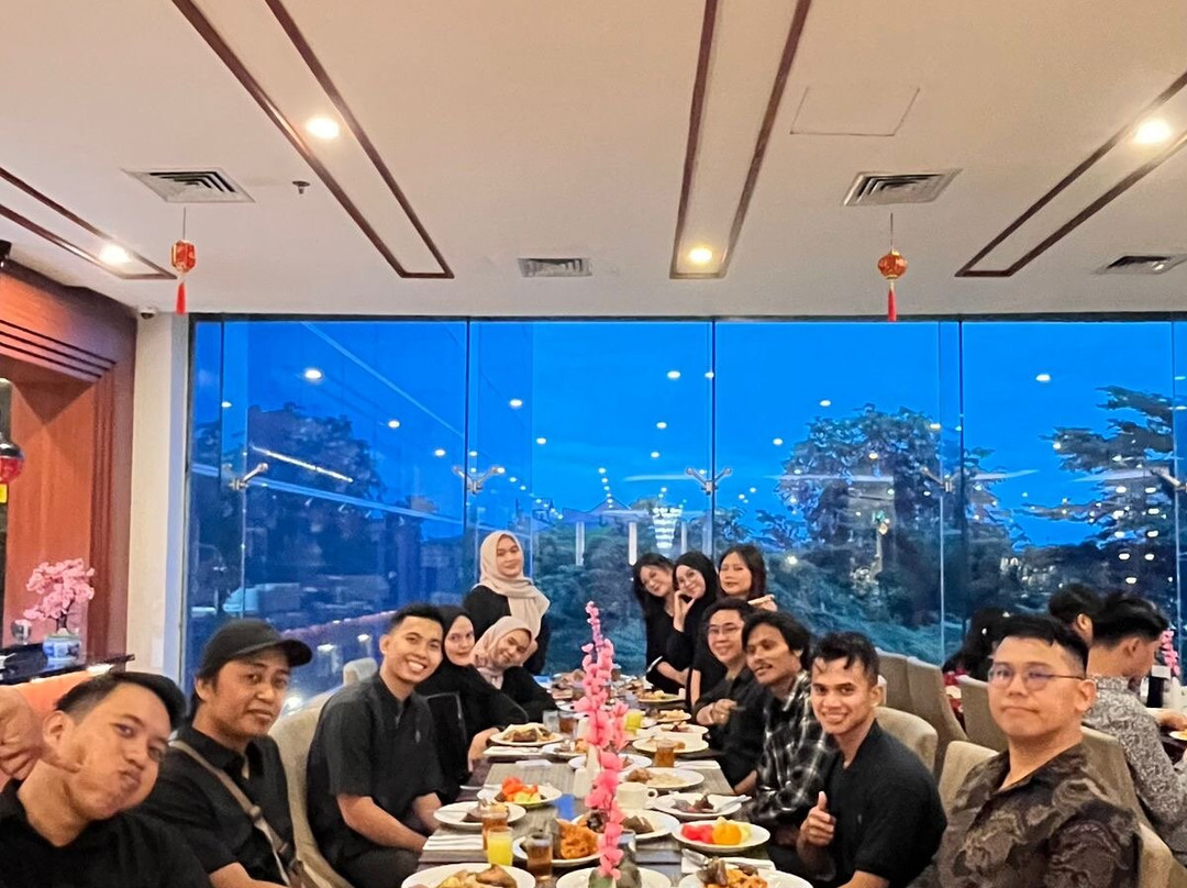 西布布尔阿文泽尔会议酒店主图