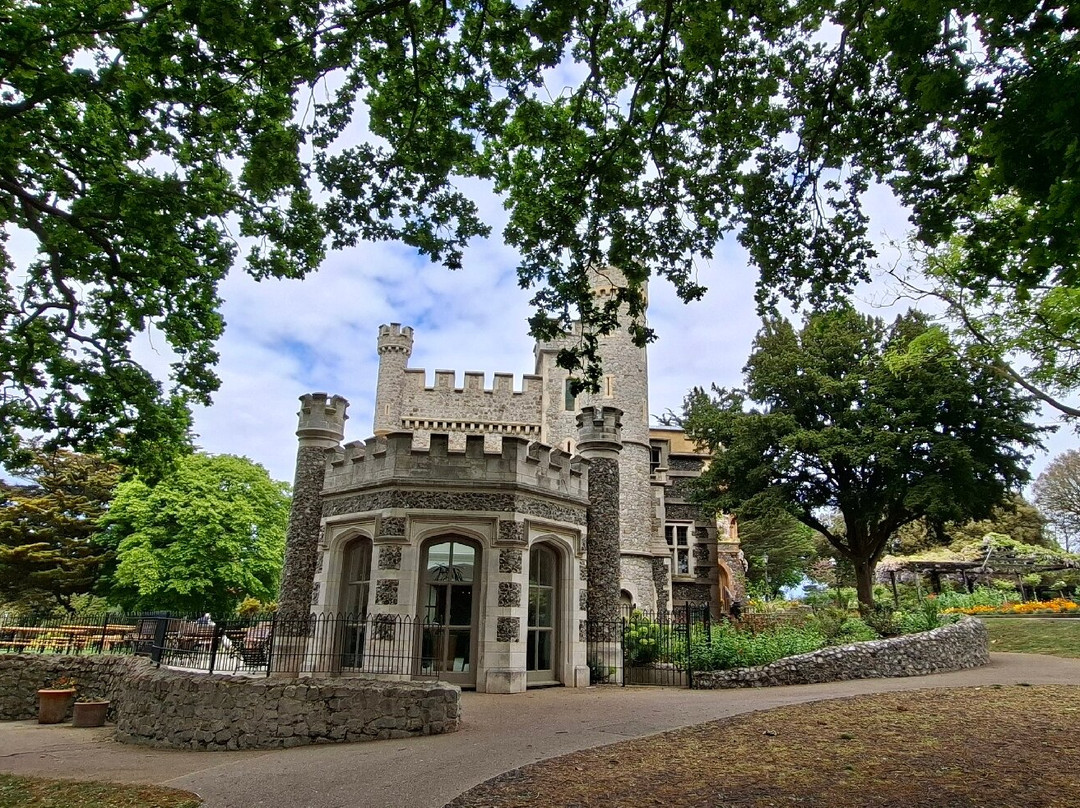 Whitstable Castle & Gardens-惠茨特布尔必去景点