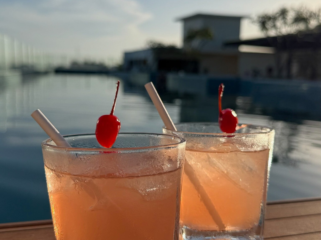 费拉酒店和花园套房主图