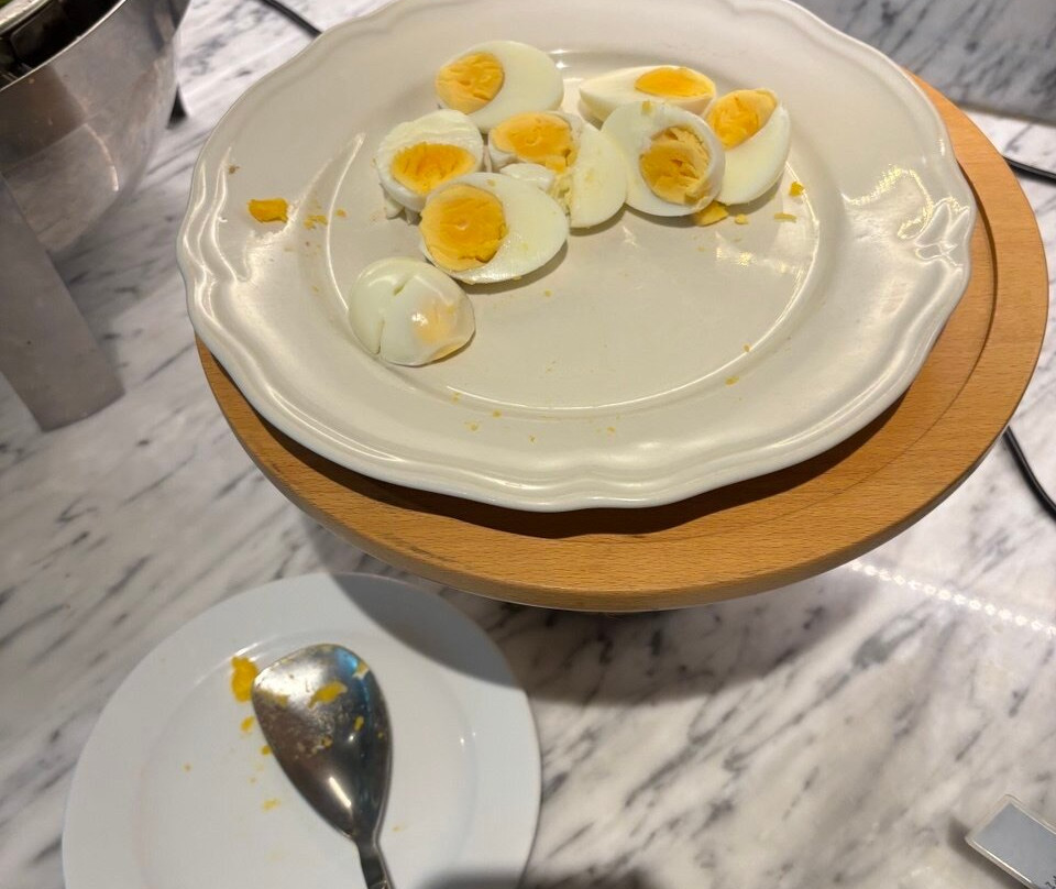芭堤雅曼哈顿酒店主图