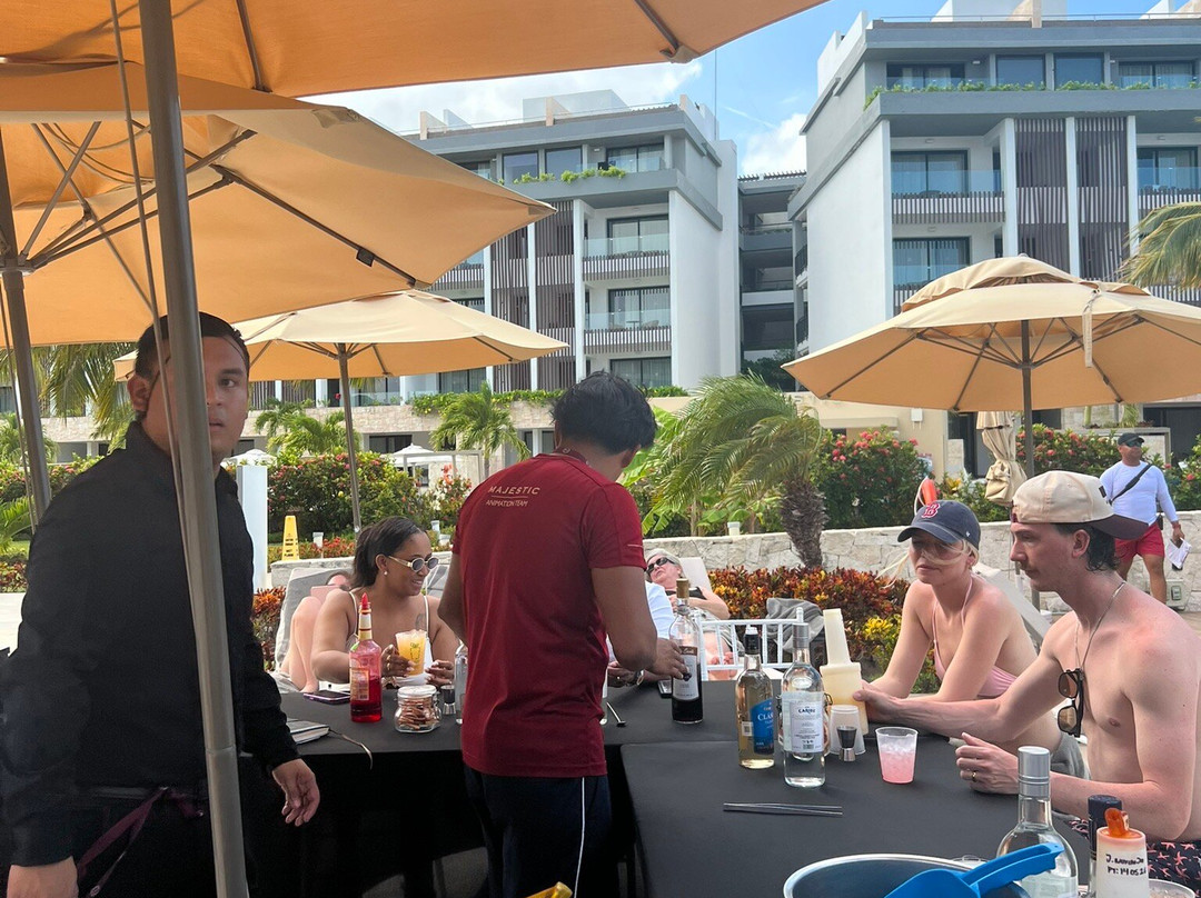 女人海滩壮丽优雅酒店-全包主图