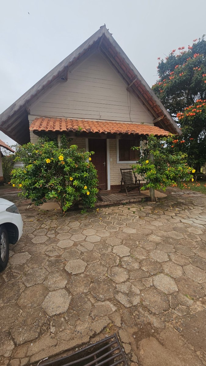 法泽达维斯塔阿莱格里酒店-旅行者