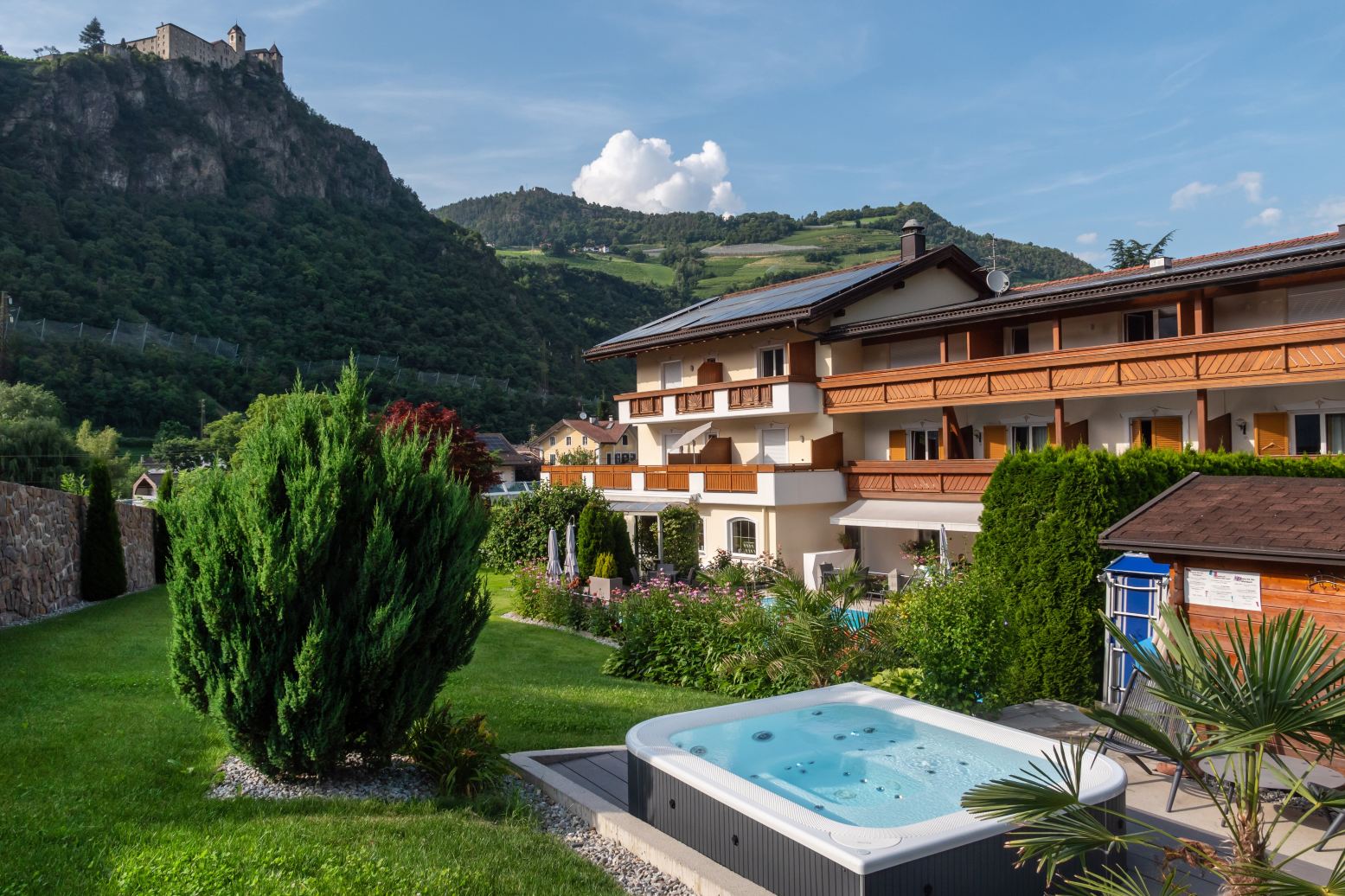 Hotel Bischofhof - Bistro Jasmin-泳池