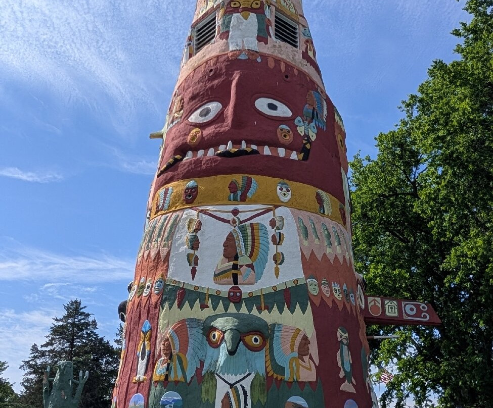 Ed Galloway's Totem Pole Park-Chelsea必去景点