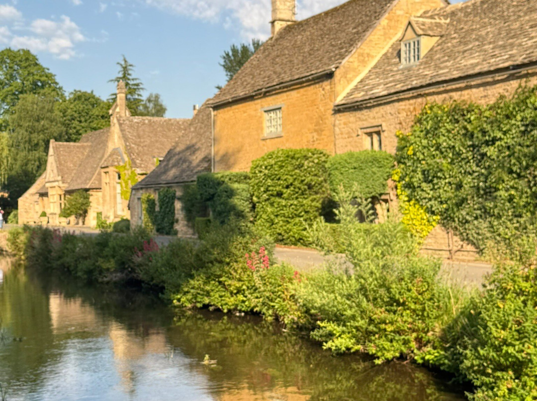 Lower Slaughter to Upper Slaughter walk-下斯劳特村必去景点