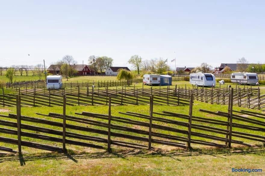 Rödlix Vandrarhem & Camping