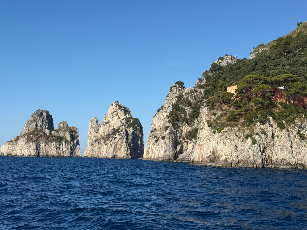 Cooperativa Marina della lobra-马萨卢布伦塞必去景点
