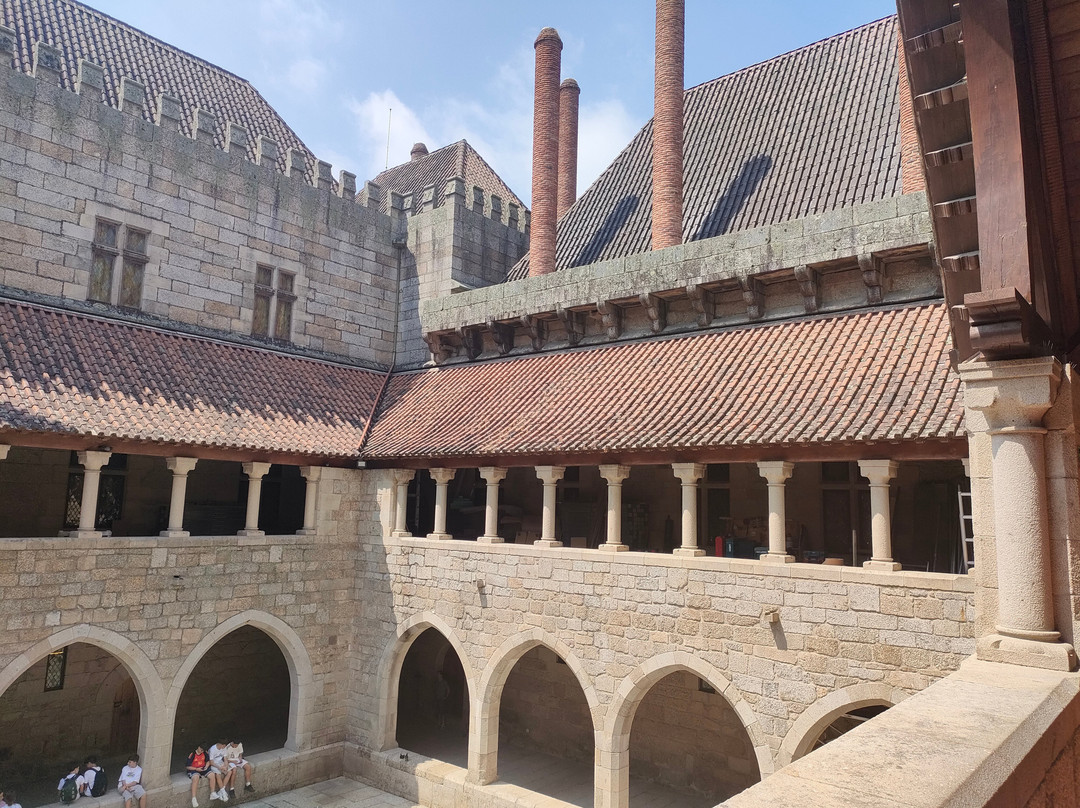 Paço dos Duques de Bragança-吉马良斯必去景点