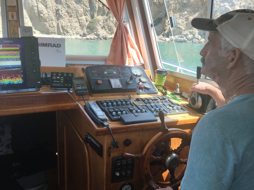 Milos Fishing Trip-Adamas必去景点