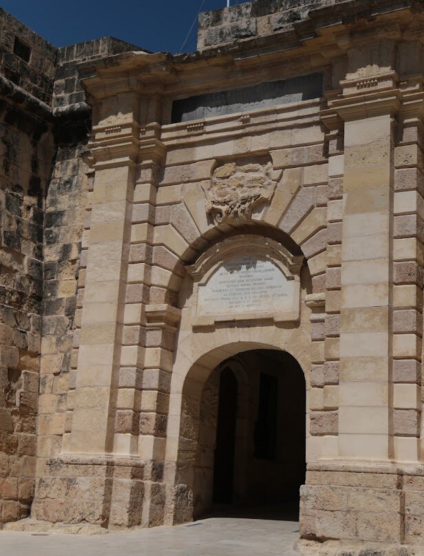 Gate Of Provence-毕尔古必去景点