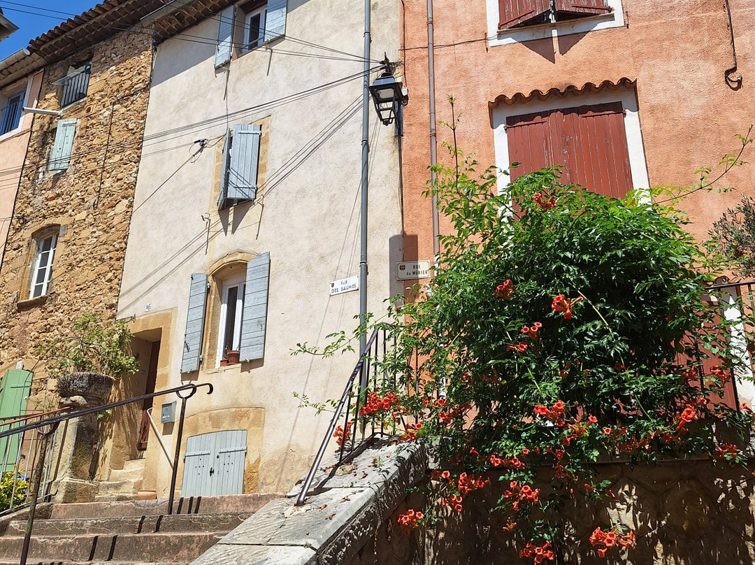 Artelier Provence-Jouques必去景点