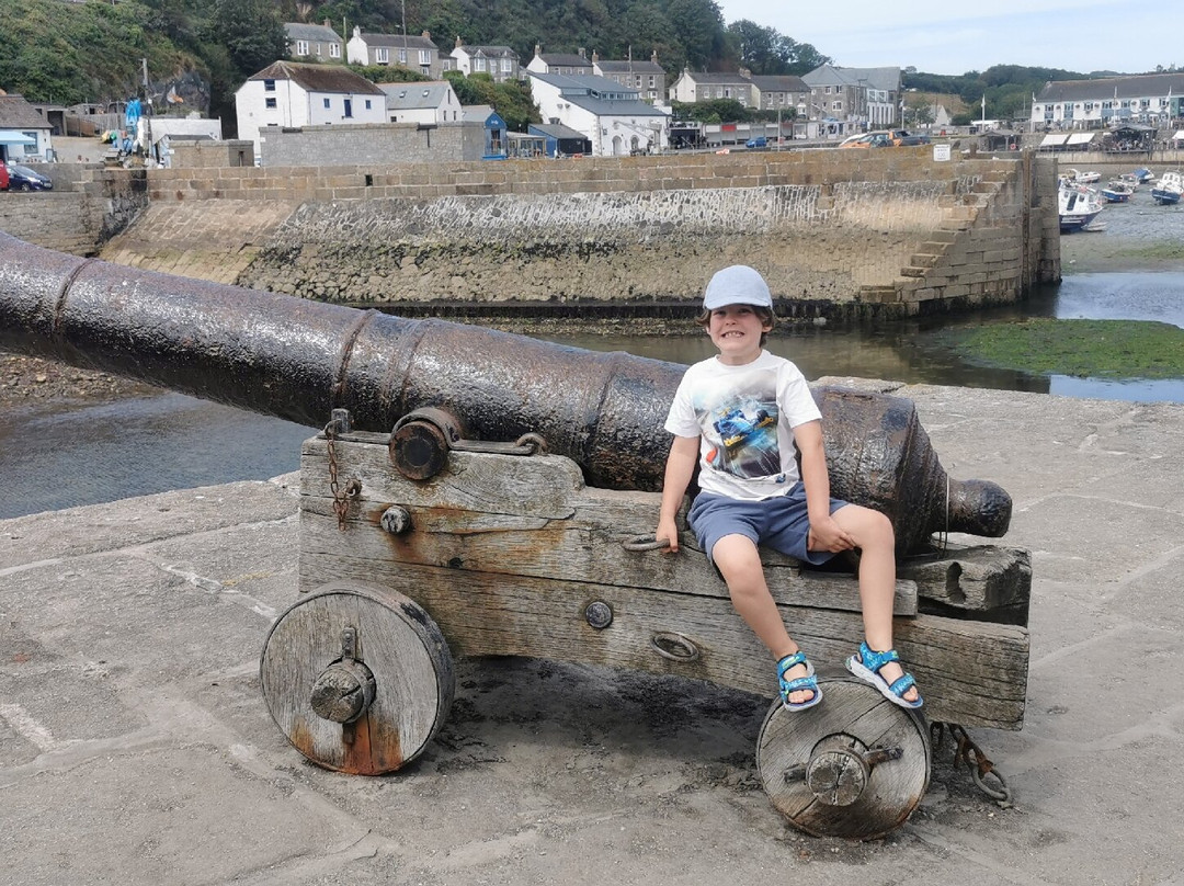 Porthleven Harbour-Porthleven必去景点