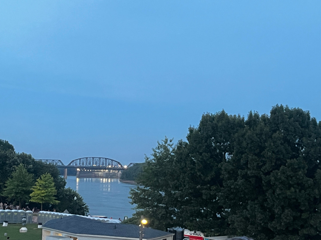 Riverfront Amphitheater-New Albany必去景点