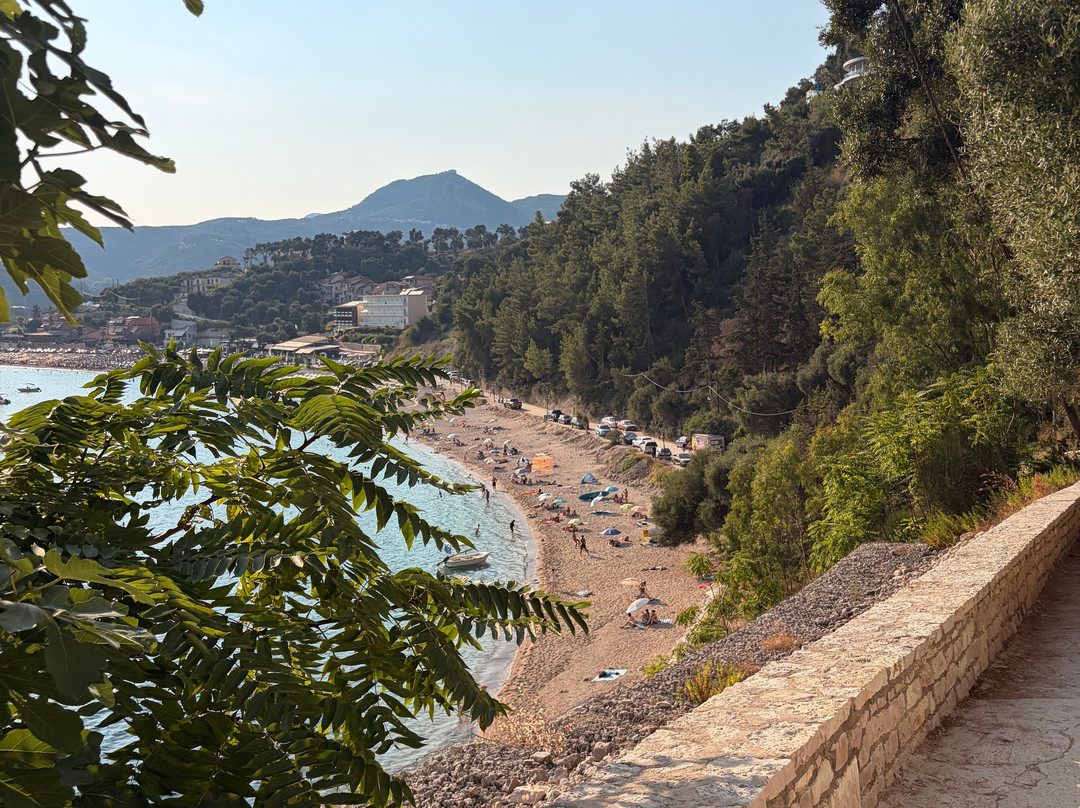 Valtos Beach-Chrisogiali必去景点