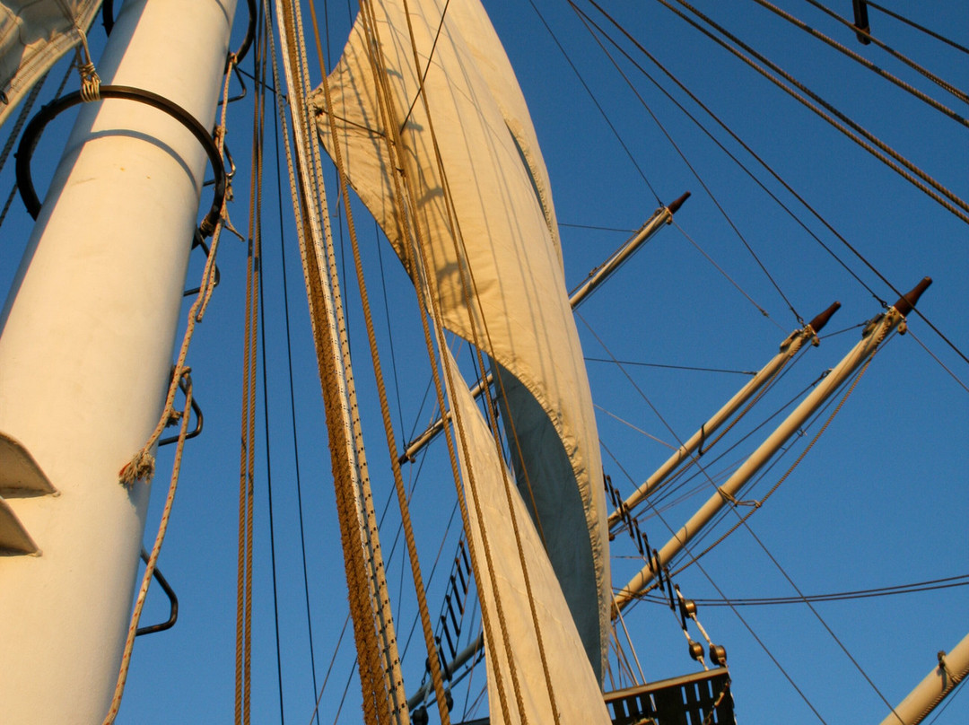 Thalassa Sailing-伊莫洛维里必去景点