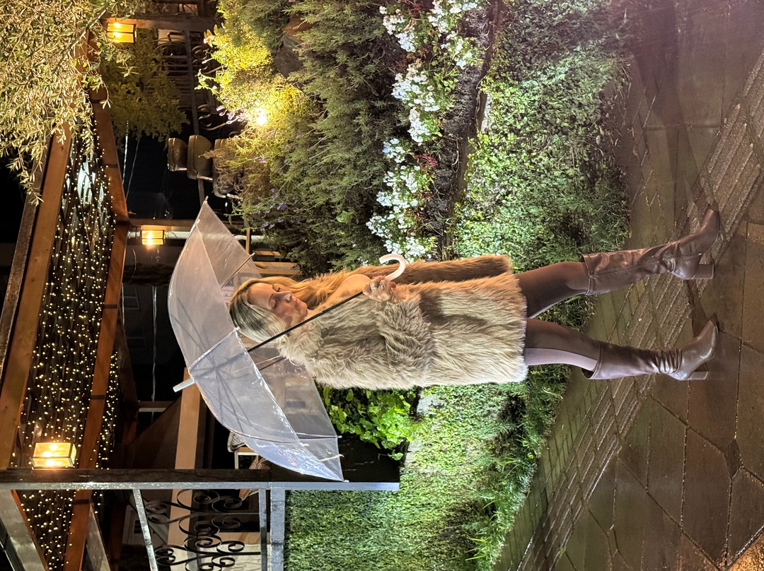 布鲁门酒店精品店主图