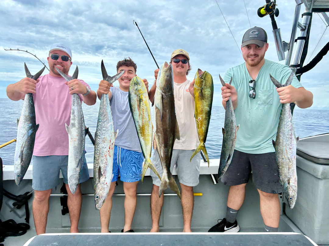 Fired Up Fishing Charters-卡纳维拉尔港必去景点