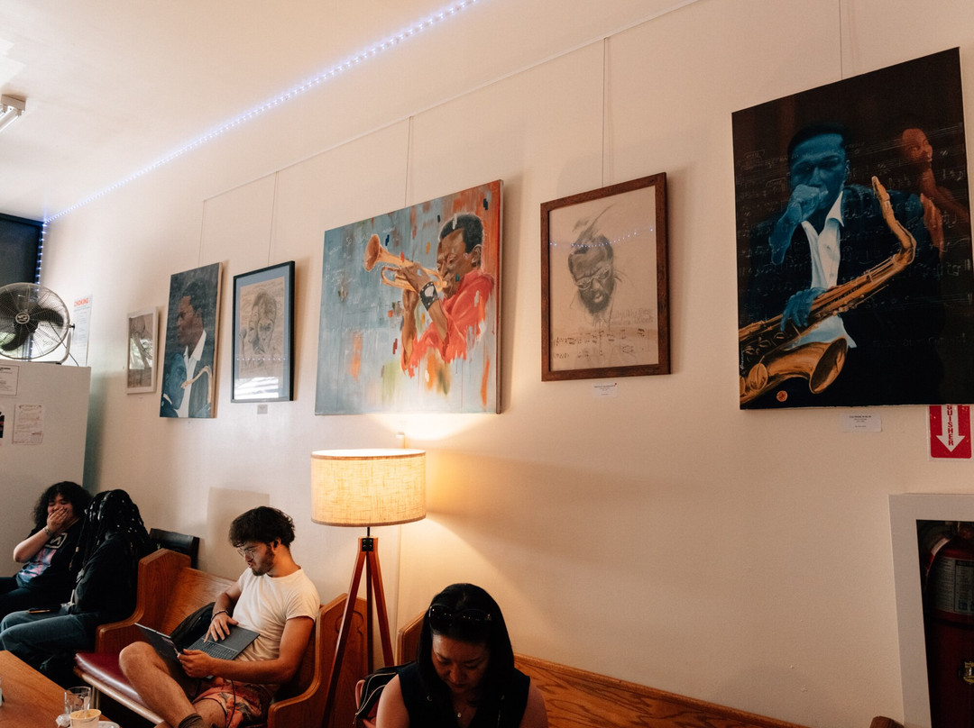 OneTwoOne Café