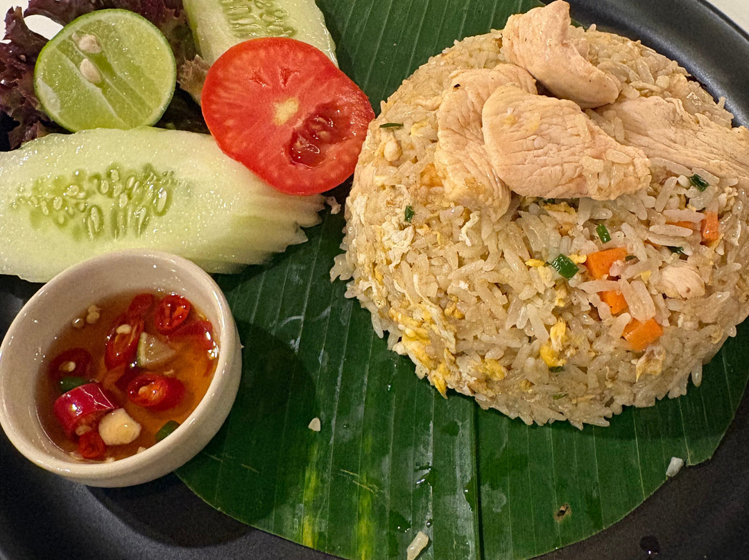 Kan's Haus Cafe & Bistro