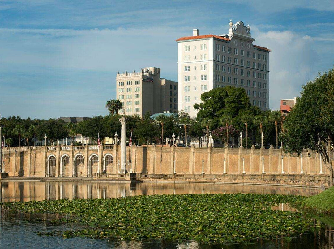 莱克兰特拉斯酒店，希尔顿启缤精选主图