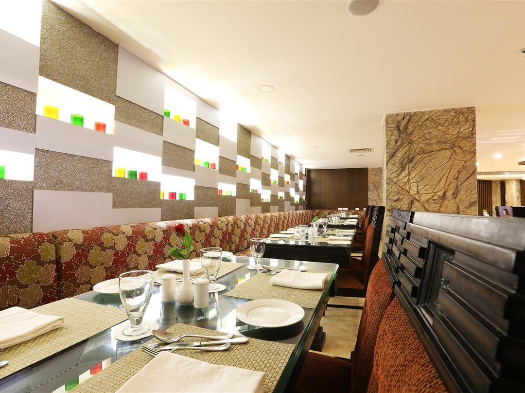 Hotel Golden Tulip Jaipur主图