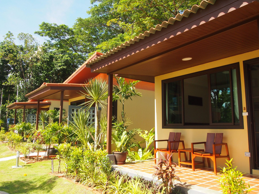 巴尼亚海滩酒店住宿-At Bangsak Resort